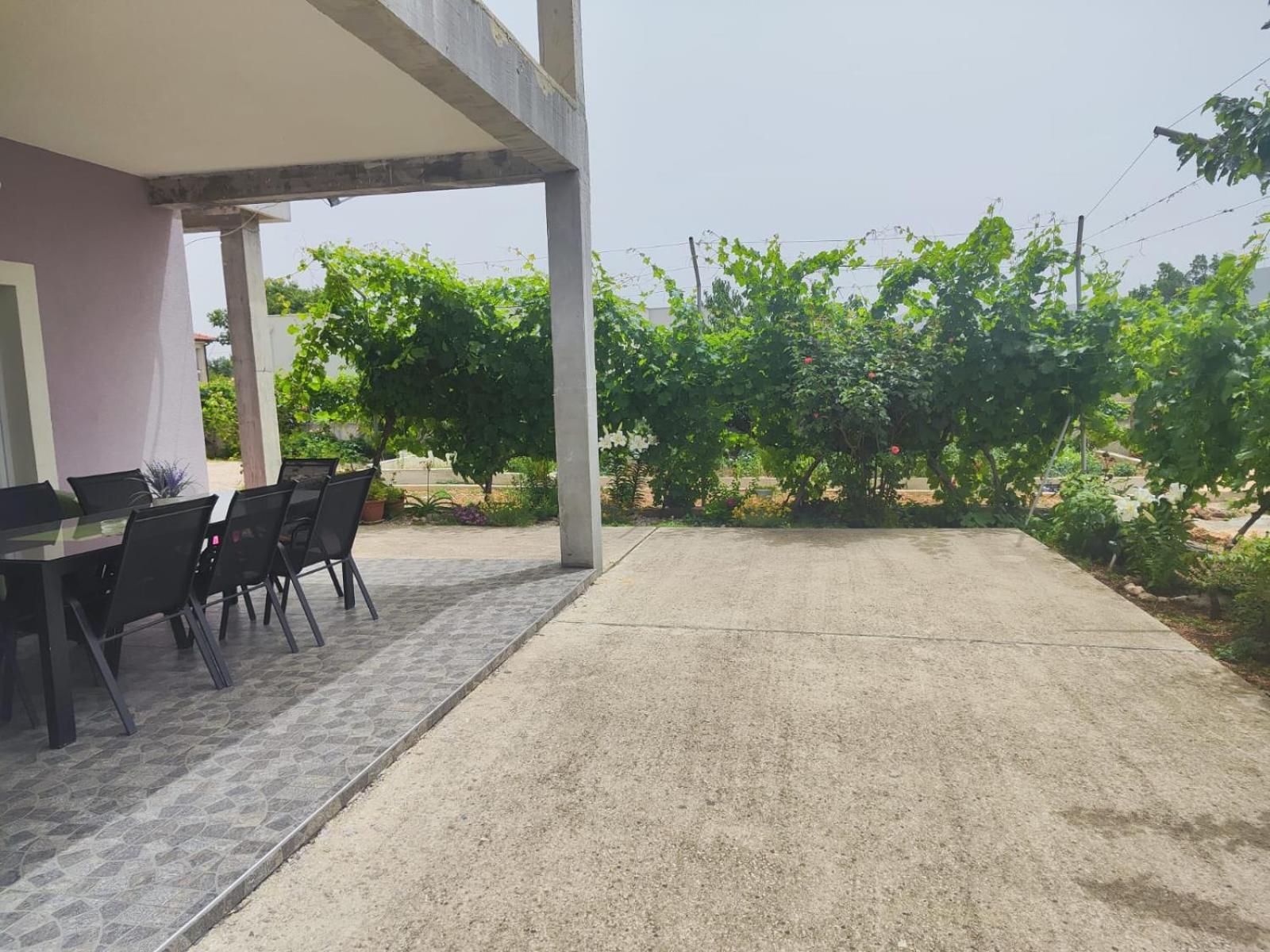 Home Lucic ロゾヴァック エクステリア 写真